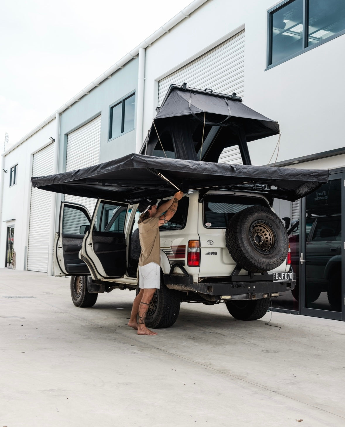 Fuel Guzzla V2 Rooftop Tent & 270 Degree Awning Bundle