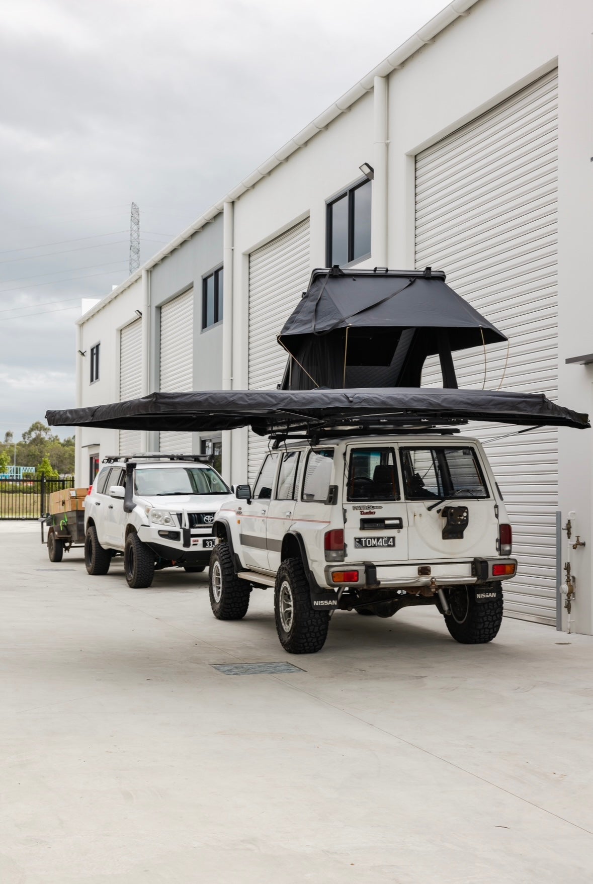 270 Degree Awning Gen 2 Inbuilt Lights & Tent Access Hole