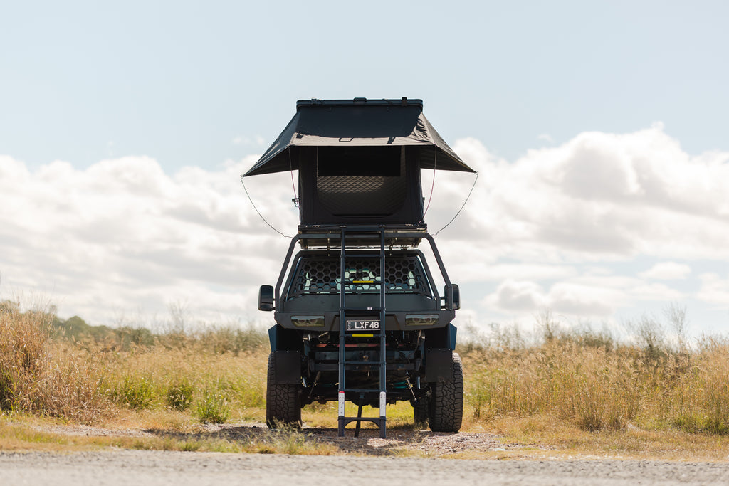 Fuel Guzzla V5 X-HINGE Rooftop Tent & 270 Degree Awning Bundle