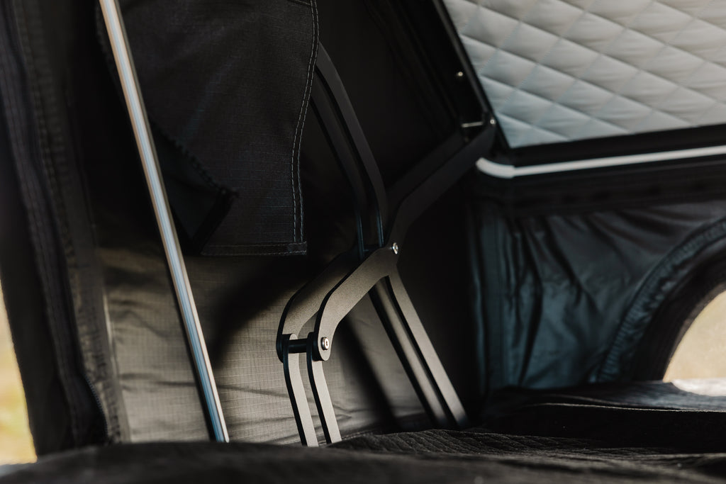 Fuel Guzzla V5 X-HINGE Rooftop Tent & 270 Degree Awning Bundle