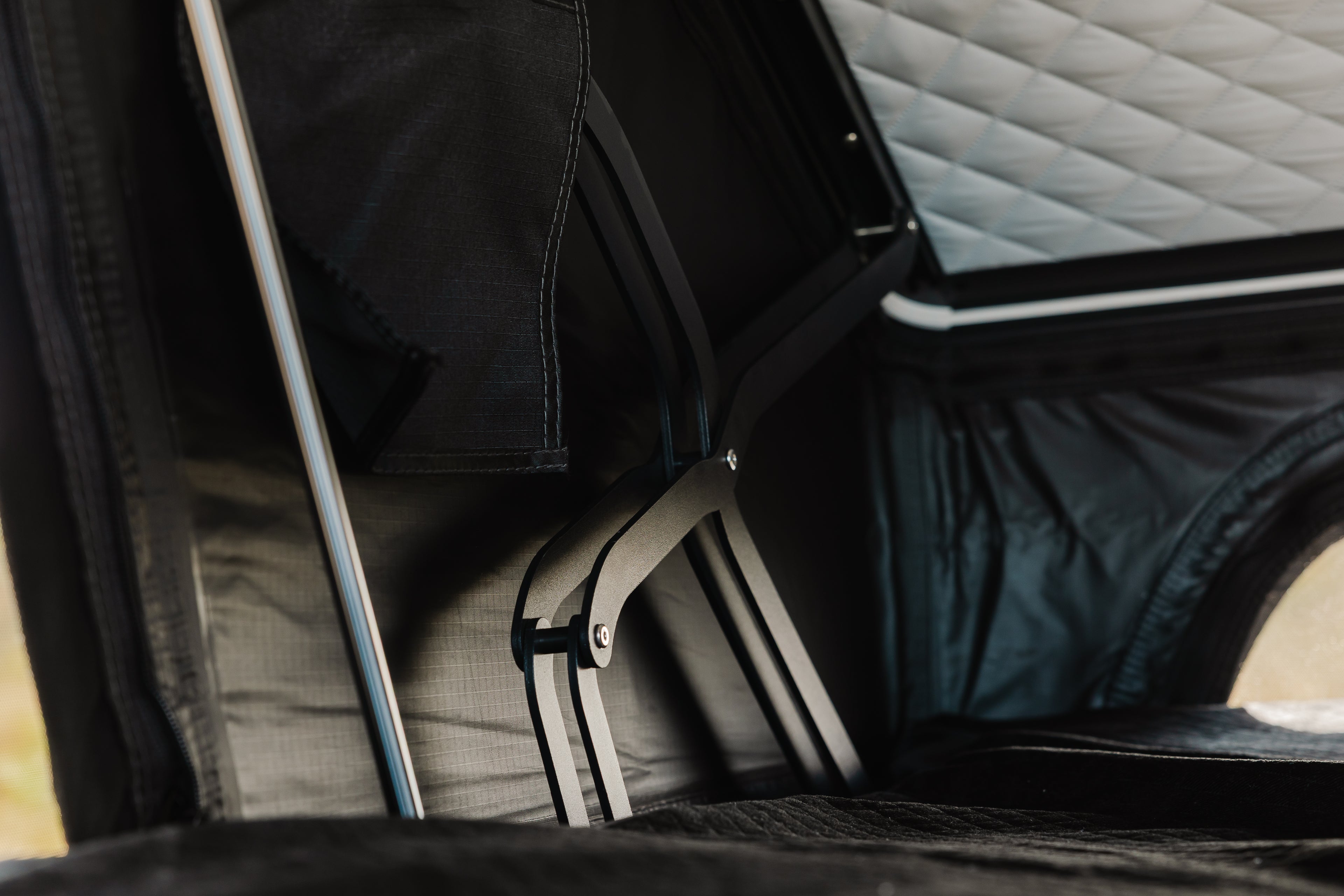 Fuel Guzzla V5 X-HINGE Rooftop Tent & 270 Degree Awning Bundle